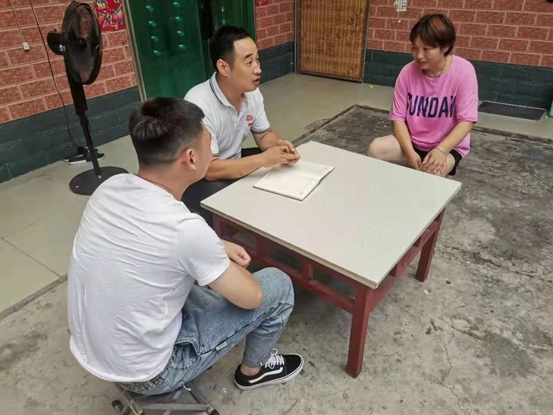 博農(nóng)乳業(yè)黨支部扎實開展“入戶訪民情、我來辦實事”活動